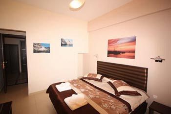 Hotel Plaza Aegina